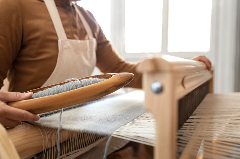 Add Elegance to Your Home with Handwoven Carpets